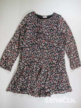 Vzorované letní šaty pro holky 