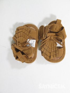 Hnědé sandálky  pro holky secondhand