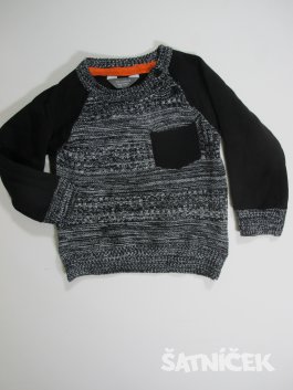 Černá mikina-svetr  pro kluky  secondhand